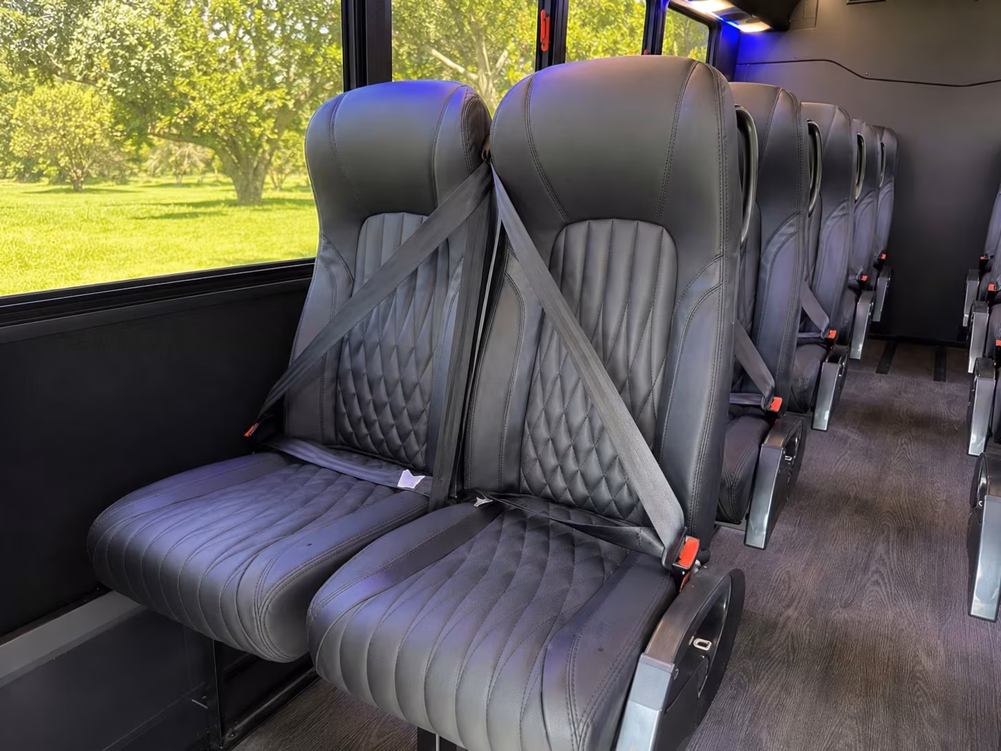irvine airport minibus and charter bus rentals for any group size
