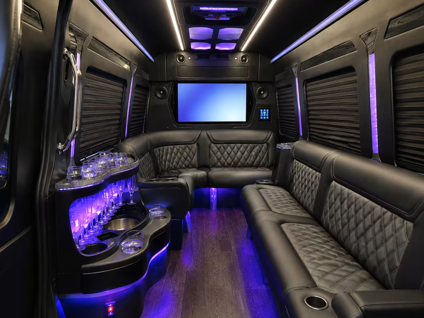 irvine prom bus rentals for airport hotel and photo stops